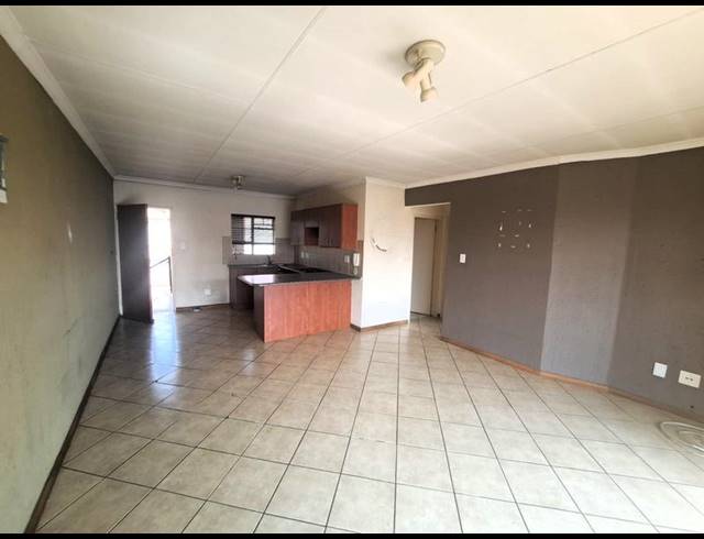 2 BEDROOM APARTMENT FOR SALE IN HEUWELOORD